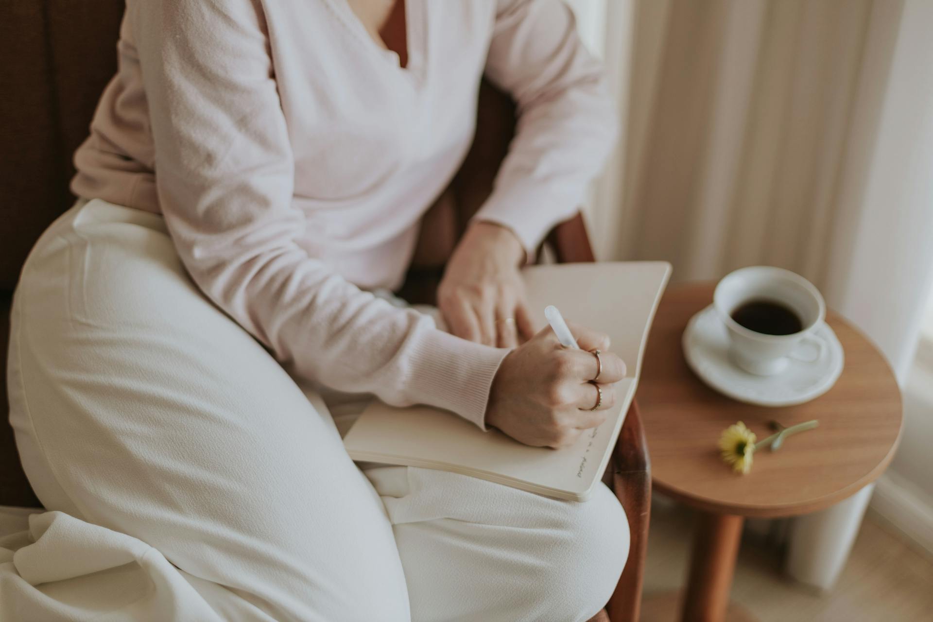 What Research Goes Into Writing Thrillers? Inside a Suspense Author’s Process